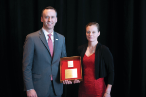 Siv Hilde Houmb received an Exemplary Service Award from IADC President Jason McFarland on 8 November at the 2018 IADC Annual General Meeting in New Orleans.